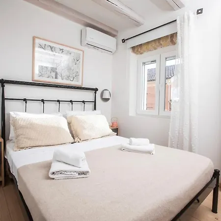 Apartment The Campiello Loft, Corfu Old Town *